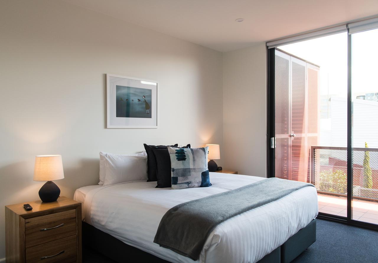 Sullivans Cove Apartments Хоубарт Екстериор снимка A bedroom at the hotel