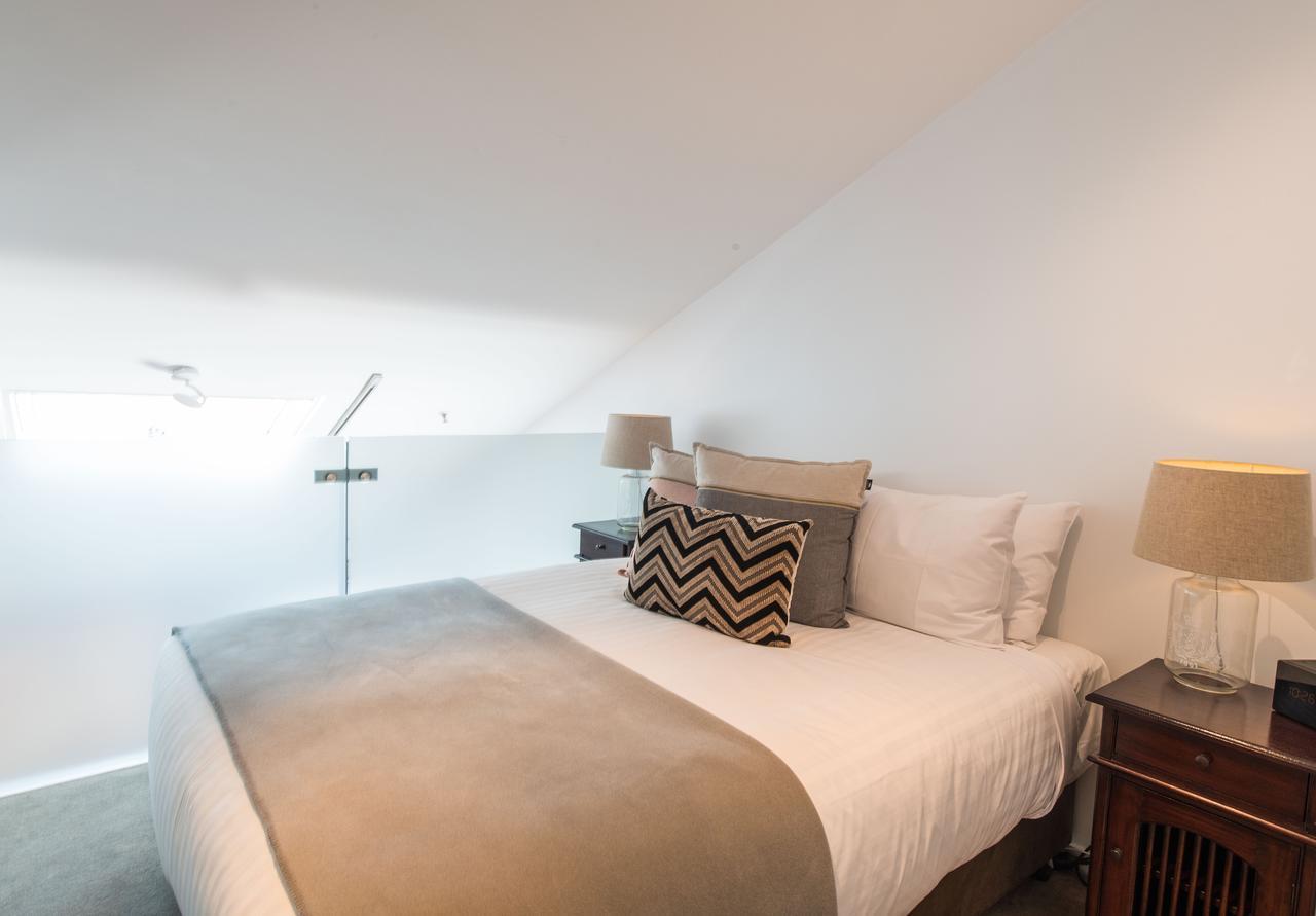Sullivans Cove Apartments Хоубарт Екстериор снимка A bedroom at the hotel